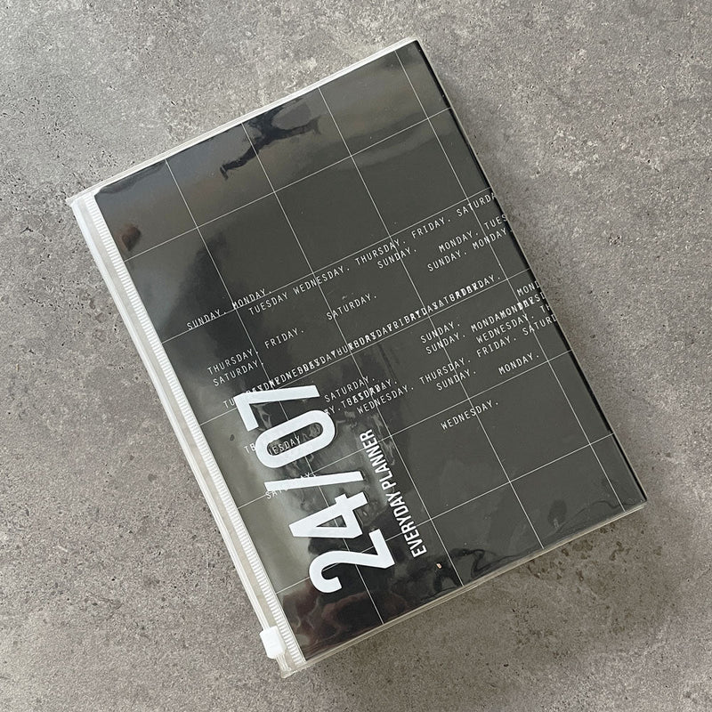 פלנר: Everday Black 24/7
