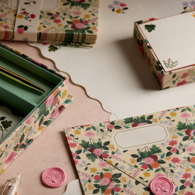 מארז לכתיבת מכתבים: Dahlia