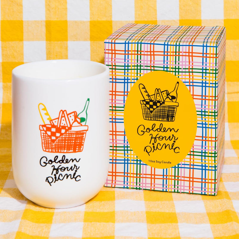נר: Golden Hour Picnic