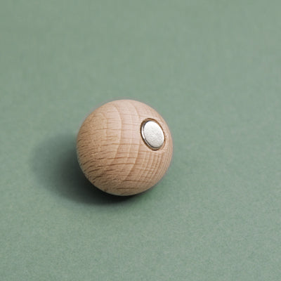 מגנט: Magnetic Ball, Natural