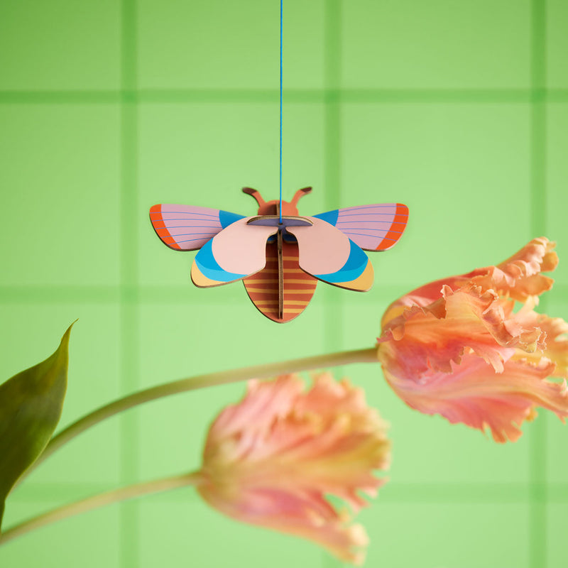 יצירה בנייר : Bumble Bee