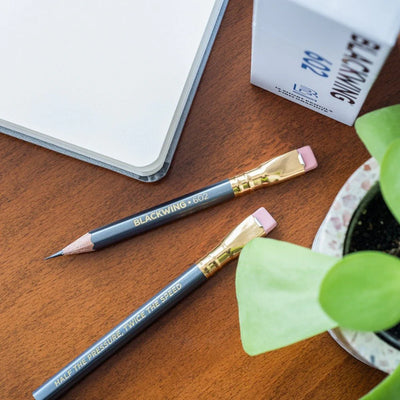 עיפרון: Blackwing 602 Shorty