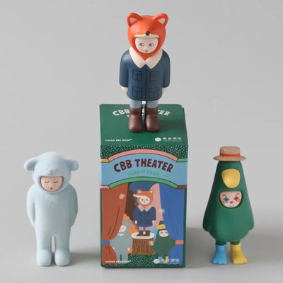 דמות בהפתעה: Theater Forest Club 