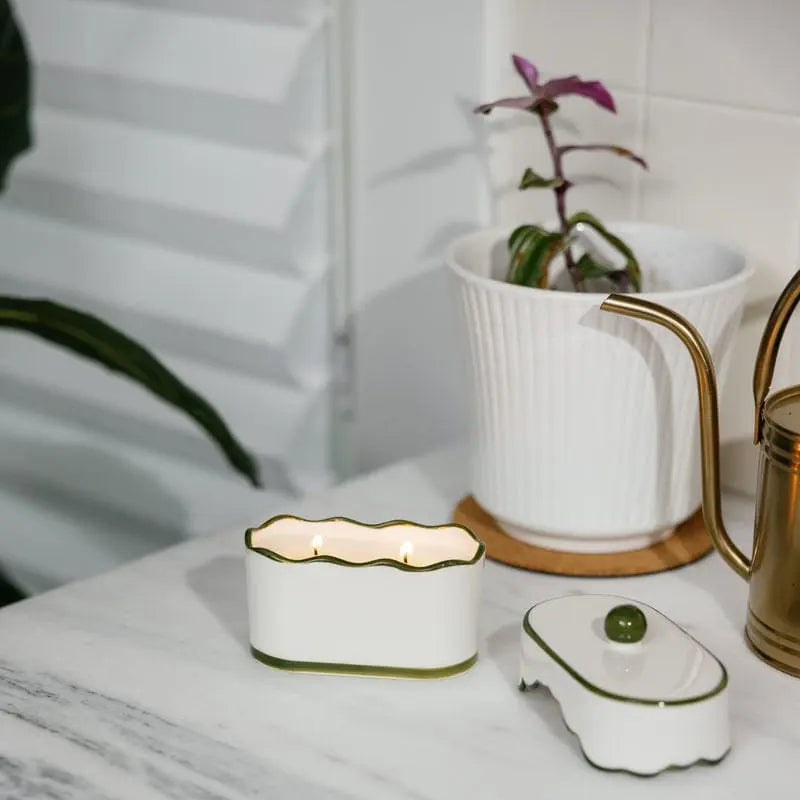 נר בכלי פורצלן: Cherie, Green - Smoked Pistachio