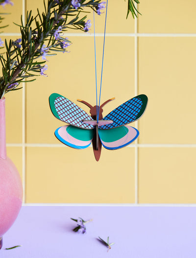 יצירה בנייר : Grid Butterfly