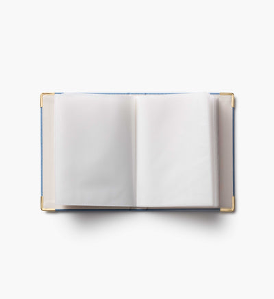 אלבום תמונות בכריכה רקומה: Delphine