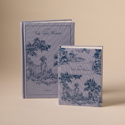 מחברת שורה בכריכת בד: The Very Tired Woman