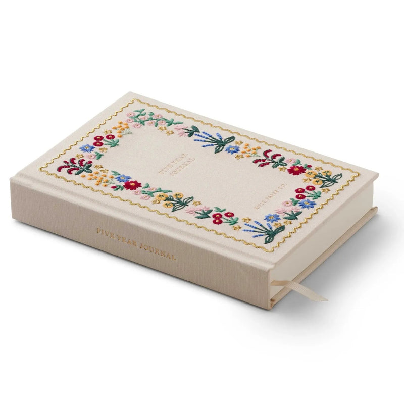 יומן 5 שנים בכריכה רקומה: Wildwood 